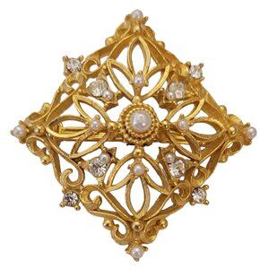 JJ Gold Tone Square Open Scroll Clear Rhinestone Faux Pearl Brooch, Signed E510